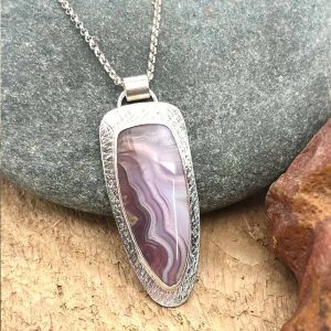 Purple Passion Agate Pendant 398