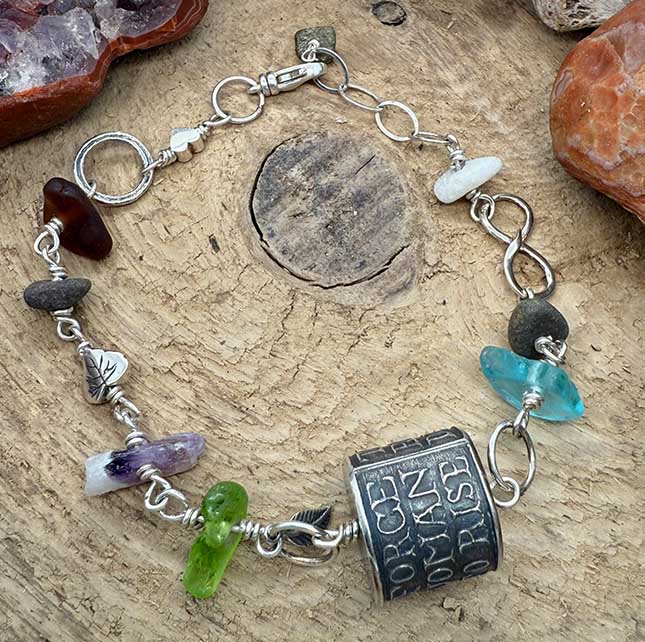 A Woman Determined to Rise Bracelet (551)